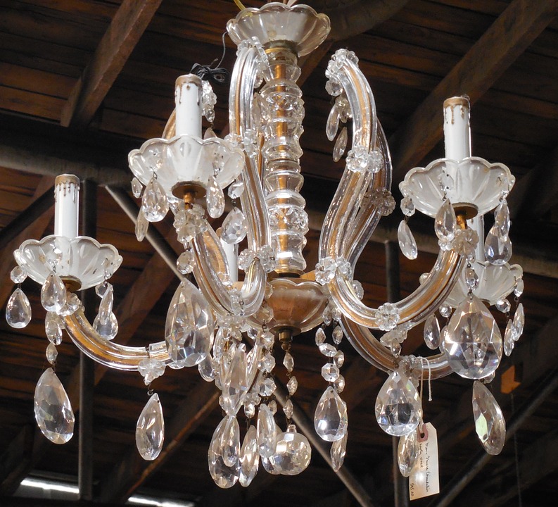 All You Need to Know Before Buying a Chandelier